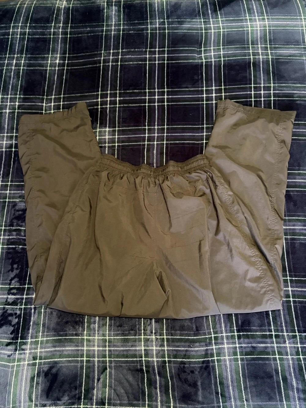Y2K 2000s Nike black track-pants. Size L.